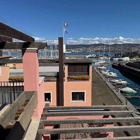 Apartment Giulia Múggia Kültér fotó